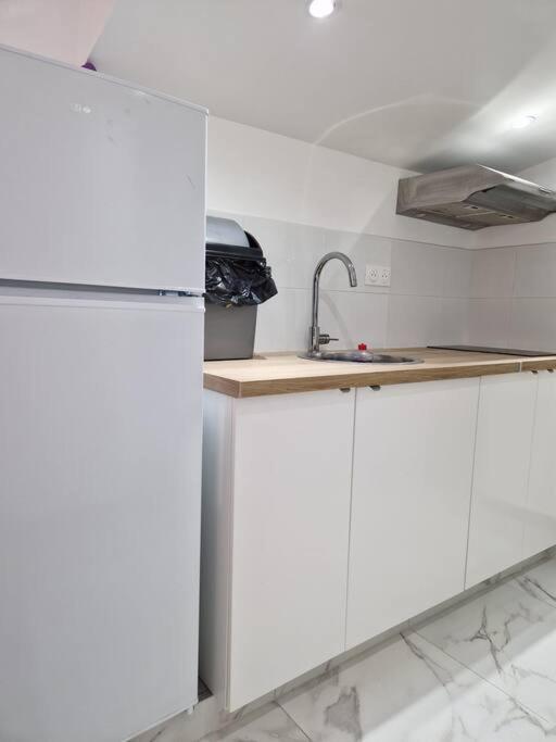 Studioneuf Equipe Cdg/Parc Expo/ Paris Aulnay-sous-Bois Exteriér fotografie